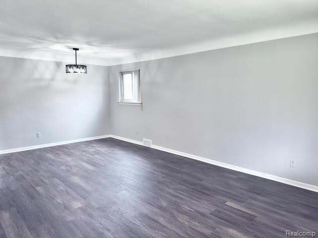 24572 Rosalind Avenue