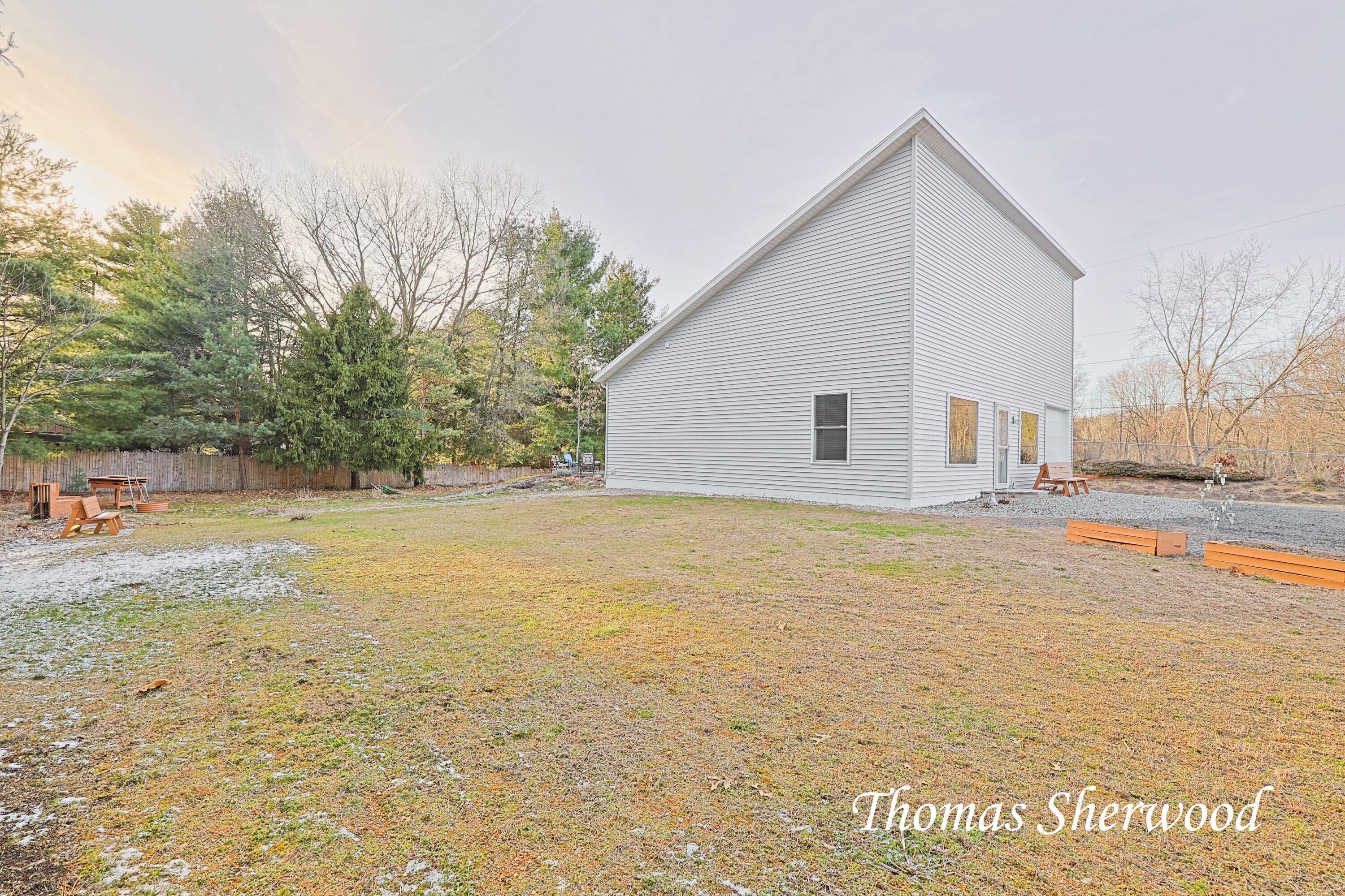 12315 Podunk Avenue NE