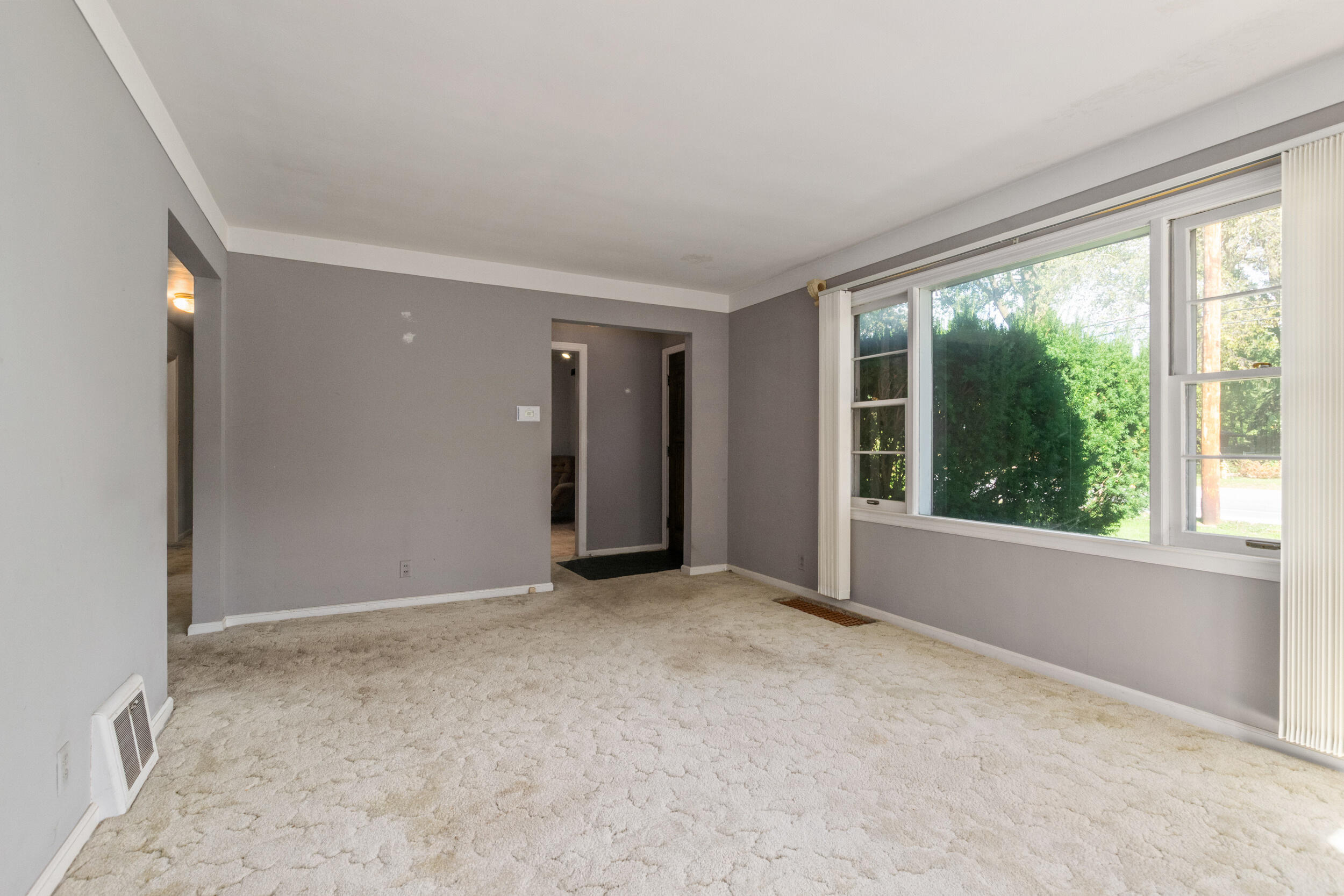 2736 Cascade Road SE