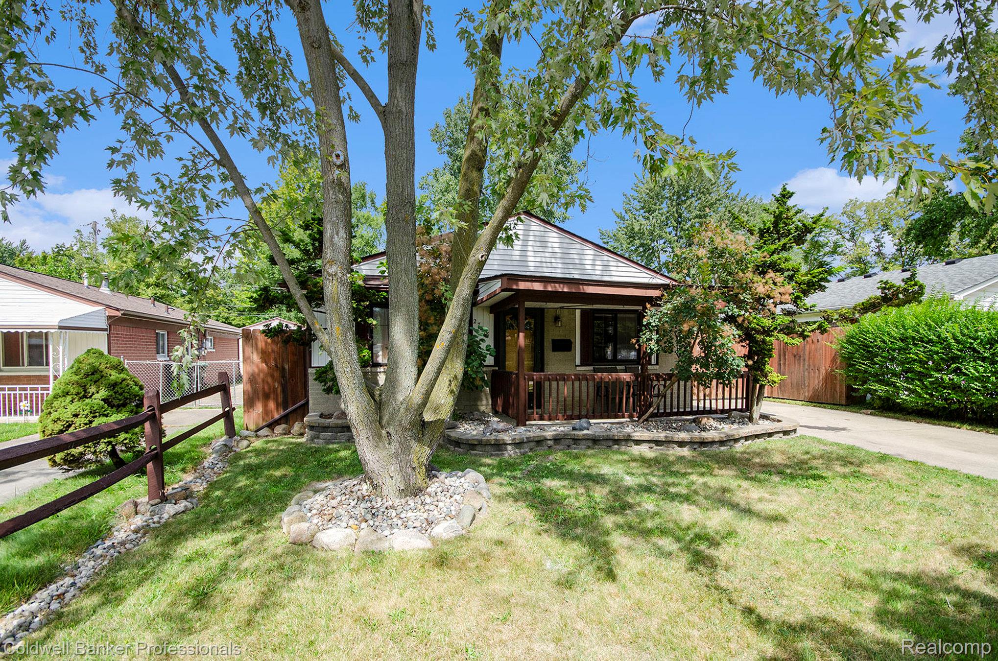 27018 Jeannette Court