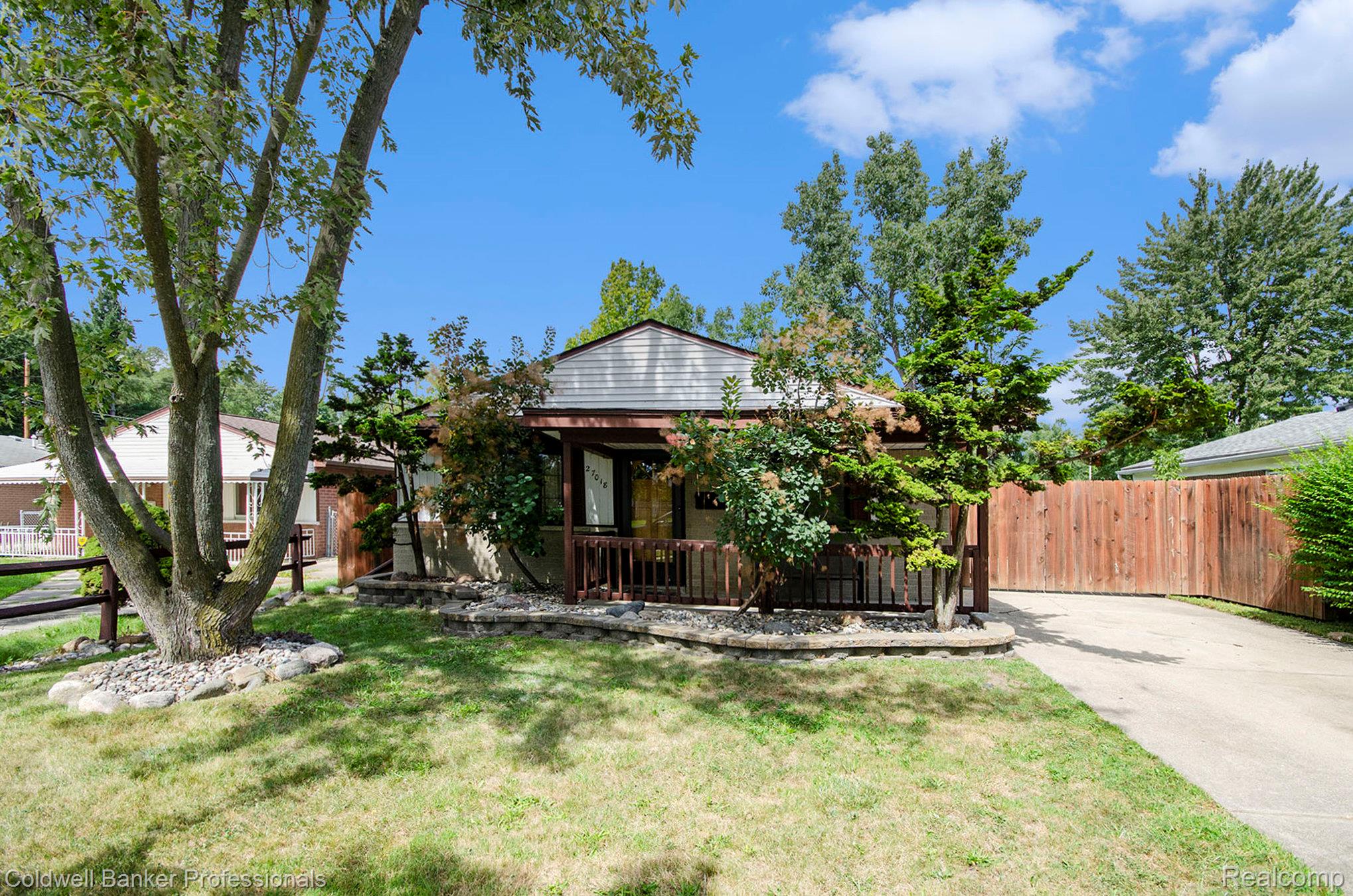 27018 Jeannette Court