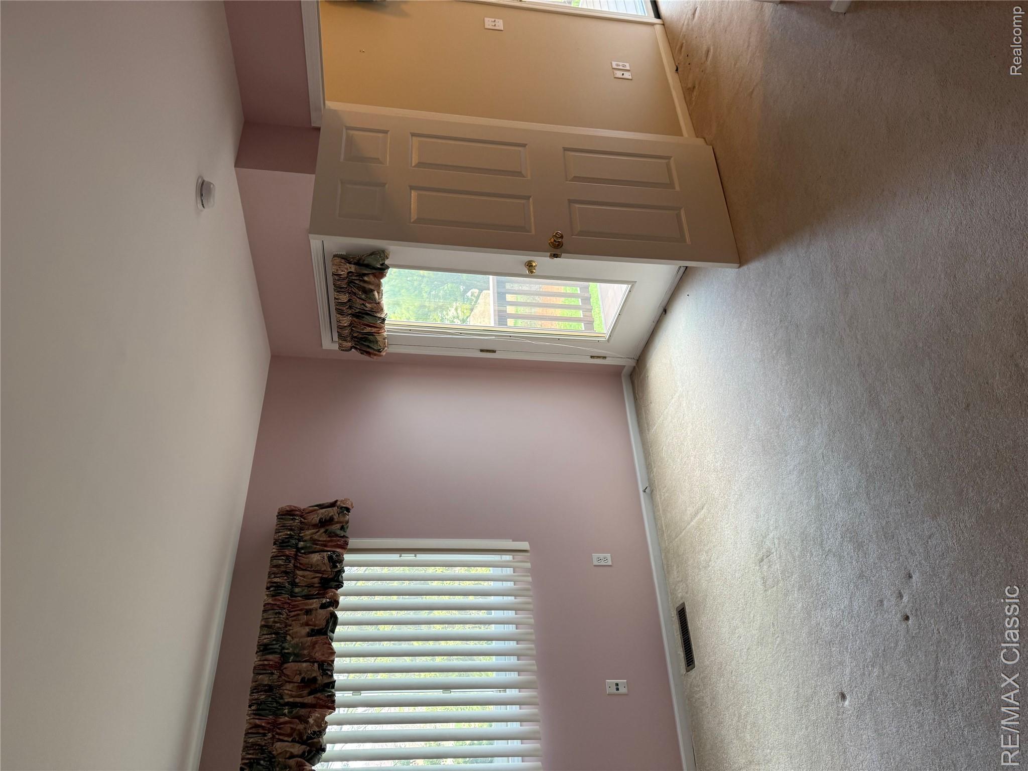 61016 Evergreen Court