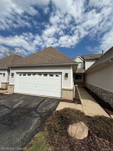 61016 Evergreen Court South Lyon City MI 48178