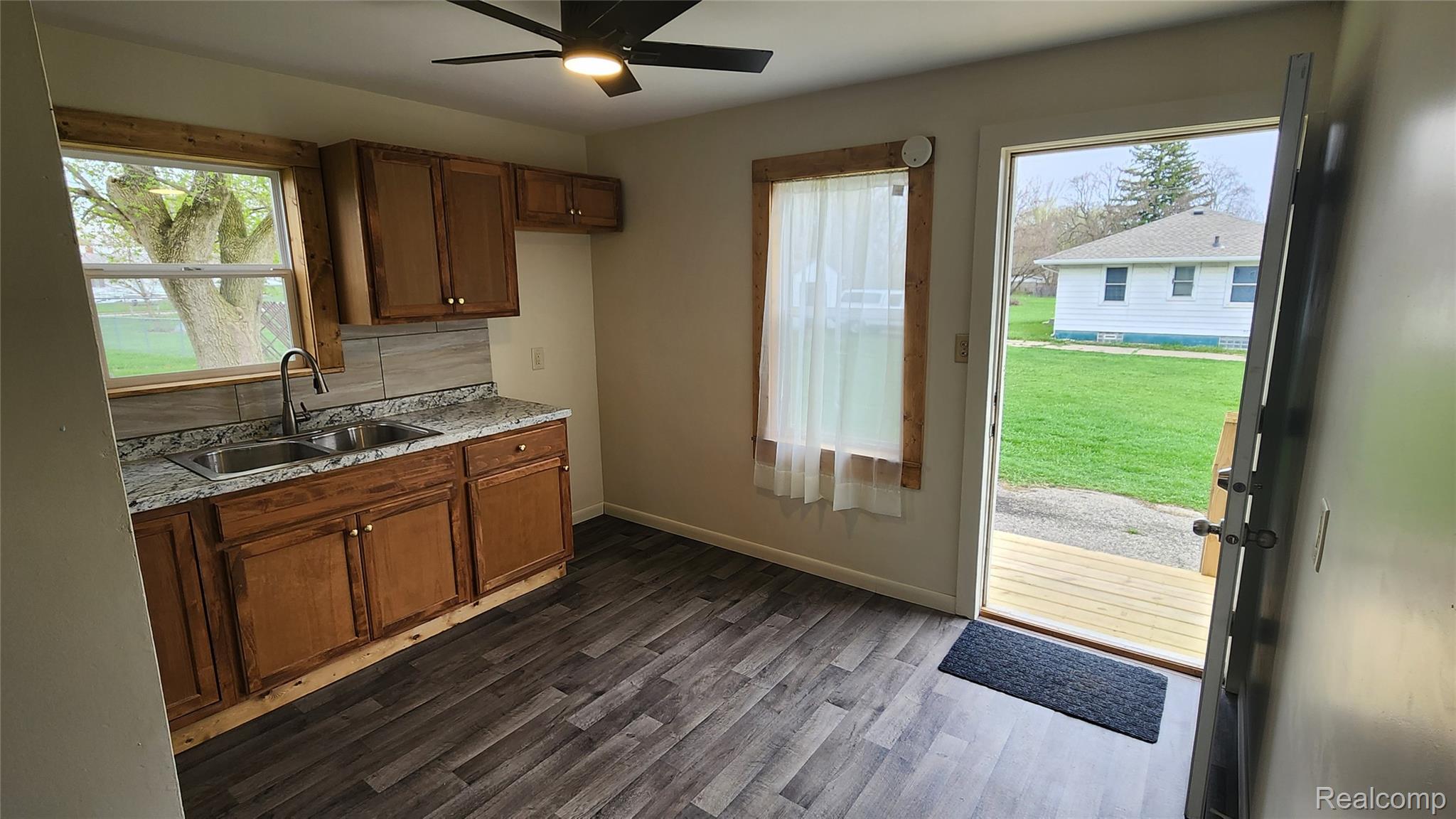 1233 W Coldwater Road