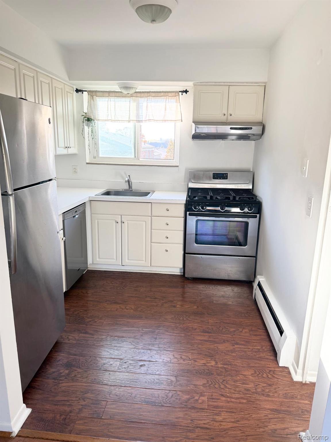 451 Miller Avenue