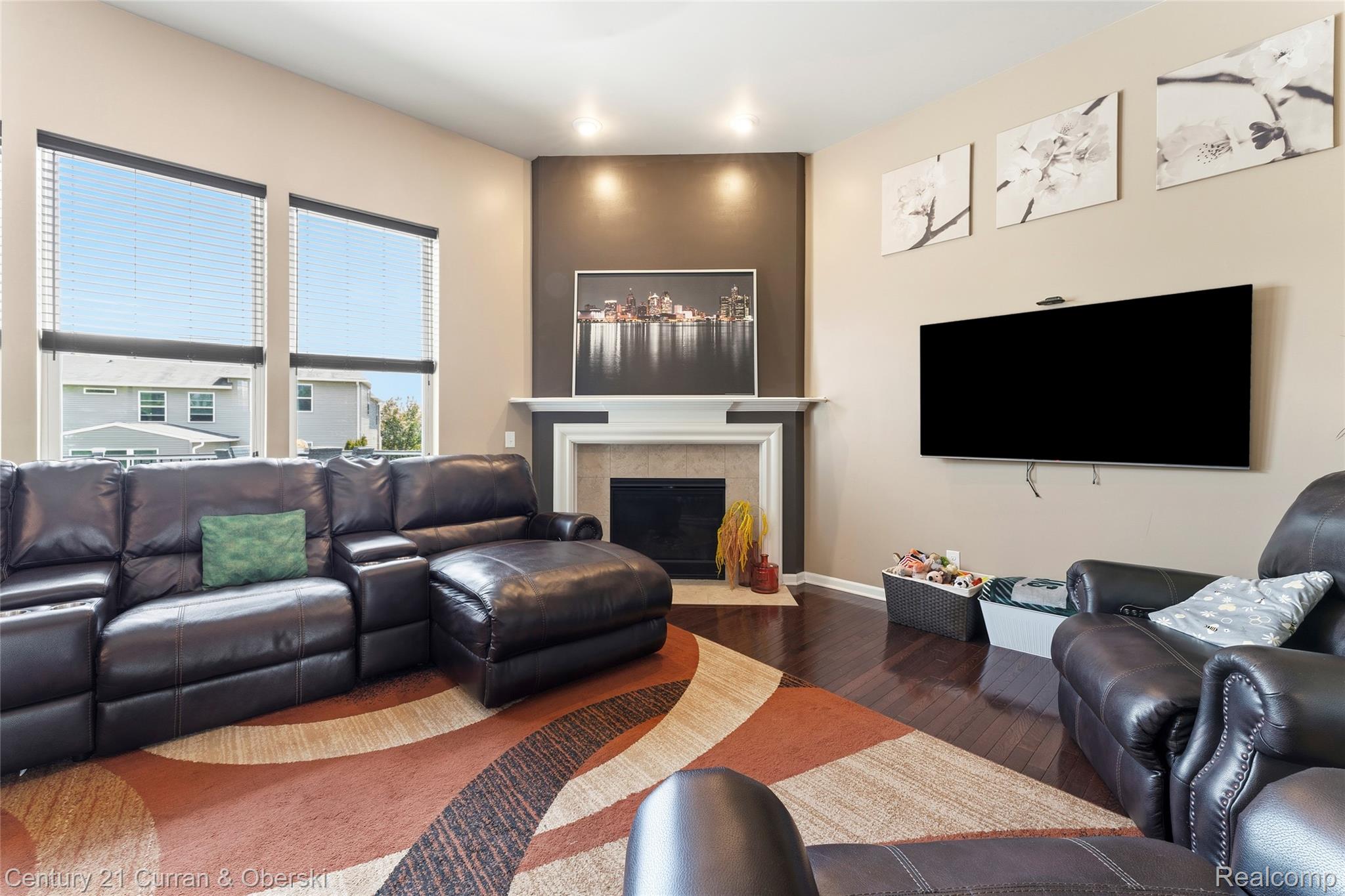 24986 Carriage Lane