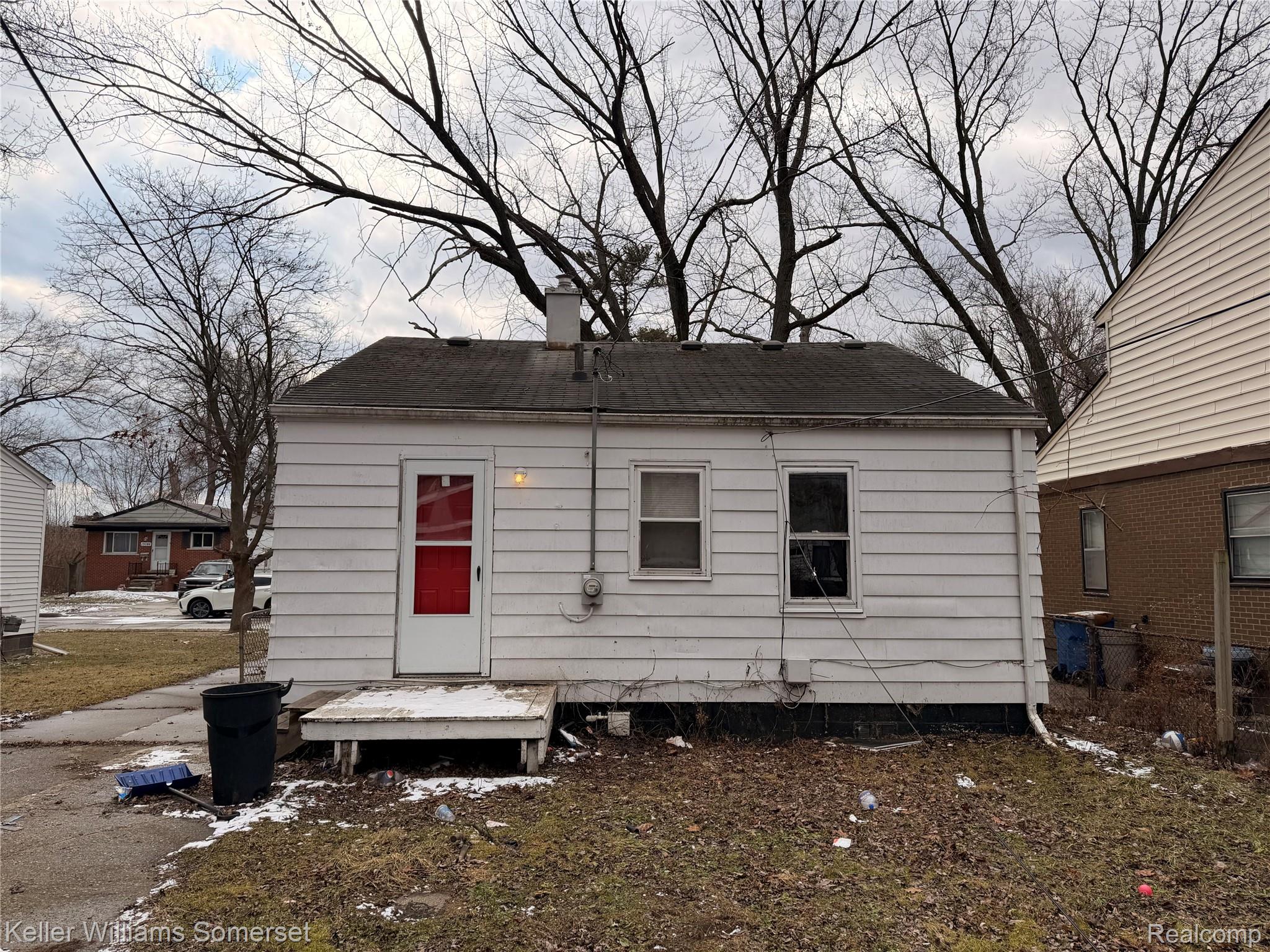 13069 Sarsfield Avenue