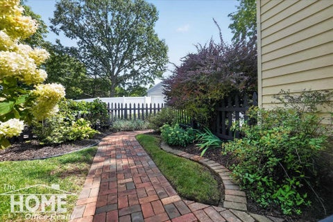 Tiny photo for 111 E State Street, Vernon Village, MI 48476 (MLS # 5050220191)