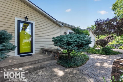 Tiny photo for 111 E State Street, Vernon Village, MI 48476 (MLS # 5050220191)