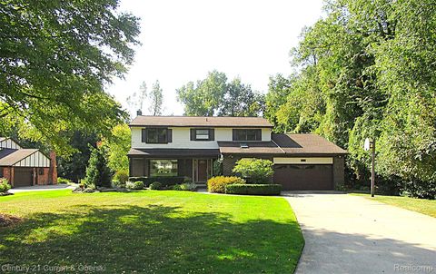 34621 Beechwood Street Farmington City MI 48335