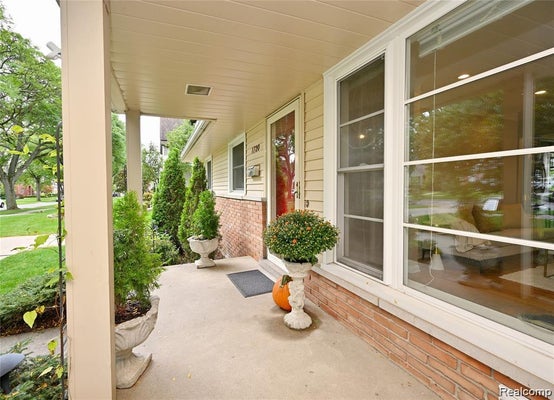 1720 SHIPMAN BLVD, BIRMINGHAM, MI 48009 - Image 396e6476df01ec8bcbd817f96c3cb5ac/3953551682