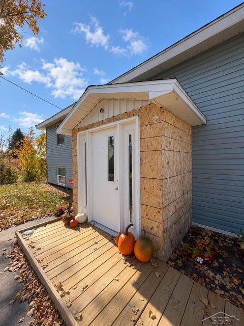 Tiny photo for 6381 Middle Rd, Hope Township, MI 48628 (MLS # 61050224795)