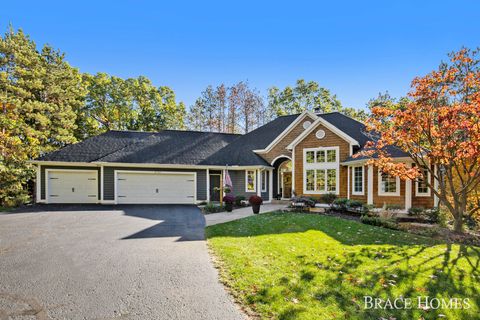 Photo of 4733 Catamount Trail NE, Grand Rapids Charter Township, MI 49301 (MLS # 65026007790)