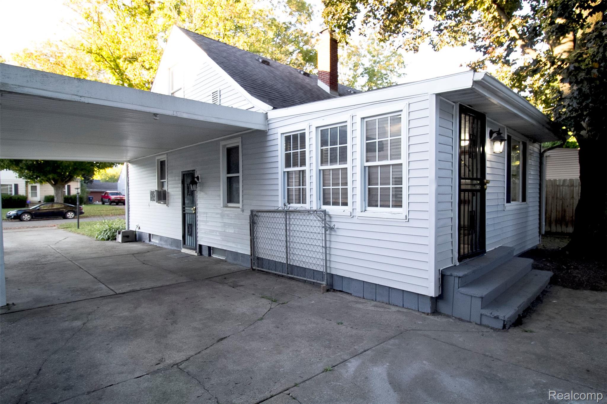 1521 Mulberry Lane