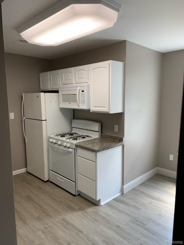12205 N Saginaw Street
