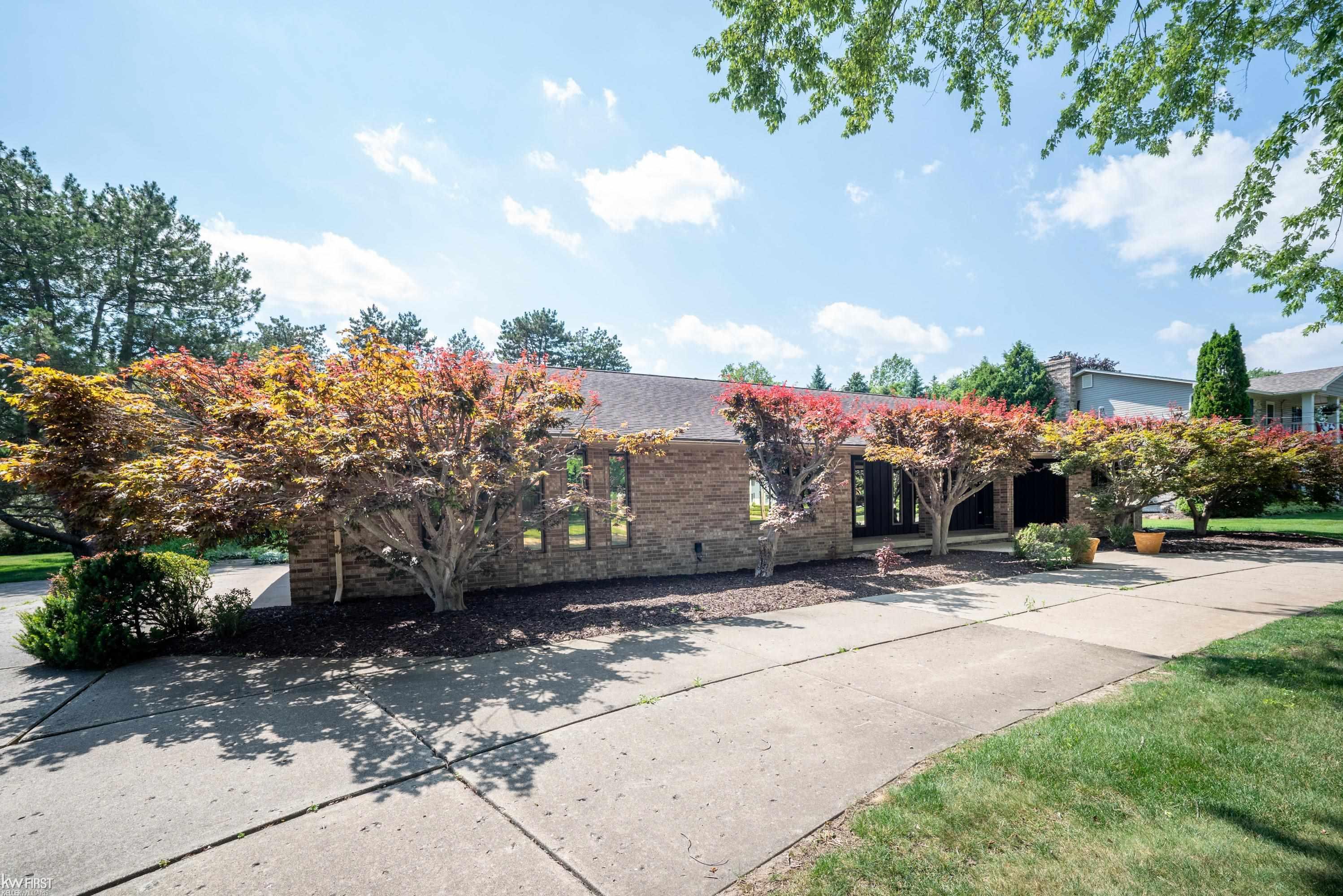 9394 Oakmont Oakmont Drive