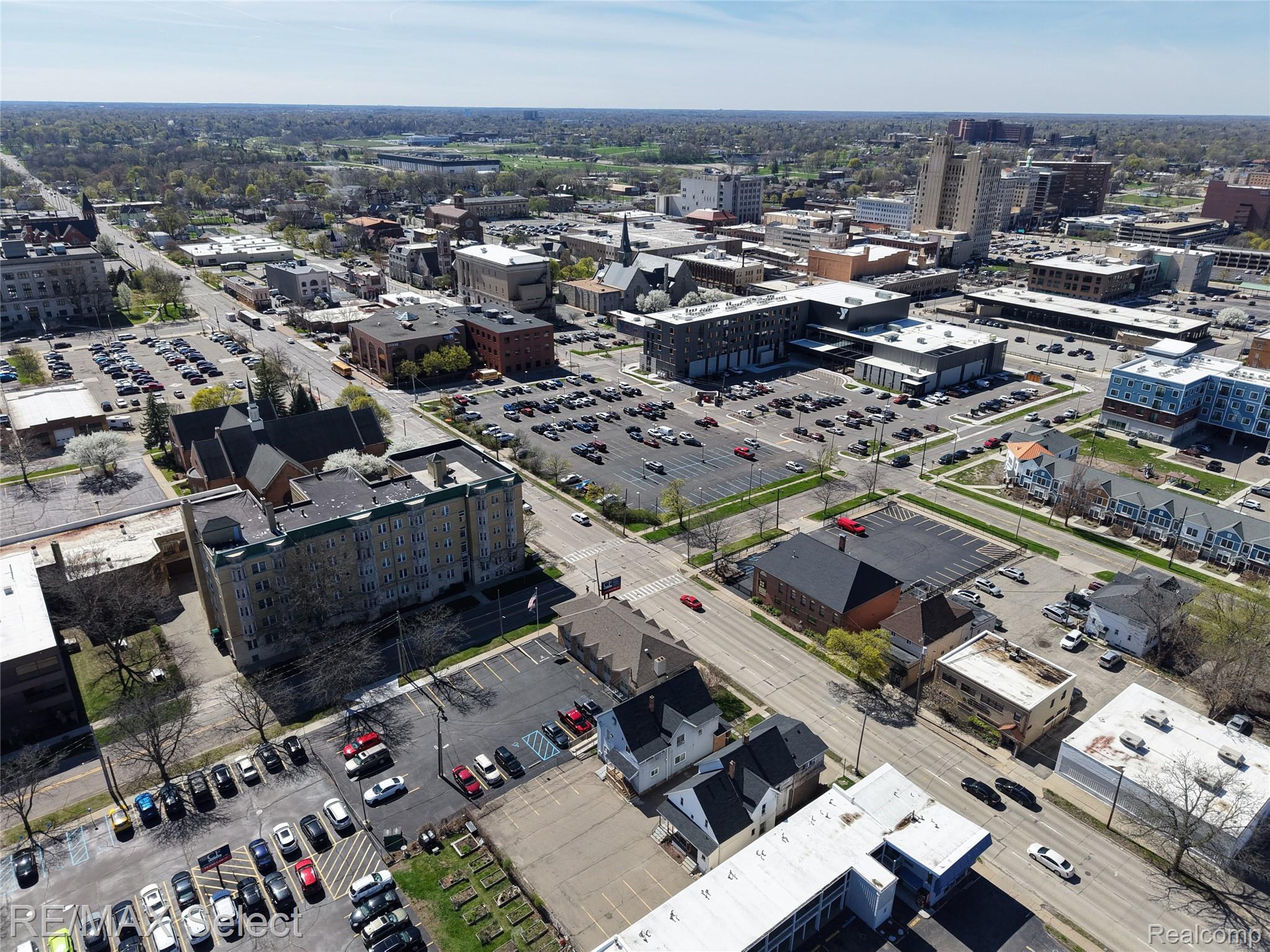 310 E Court Street 1