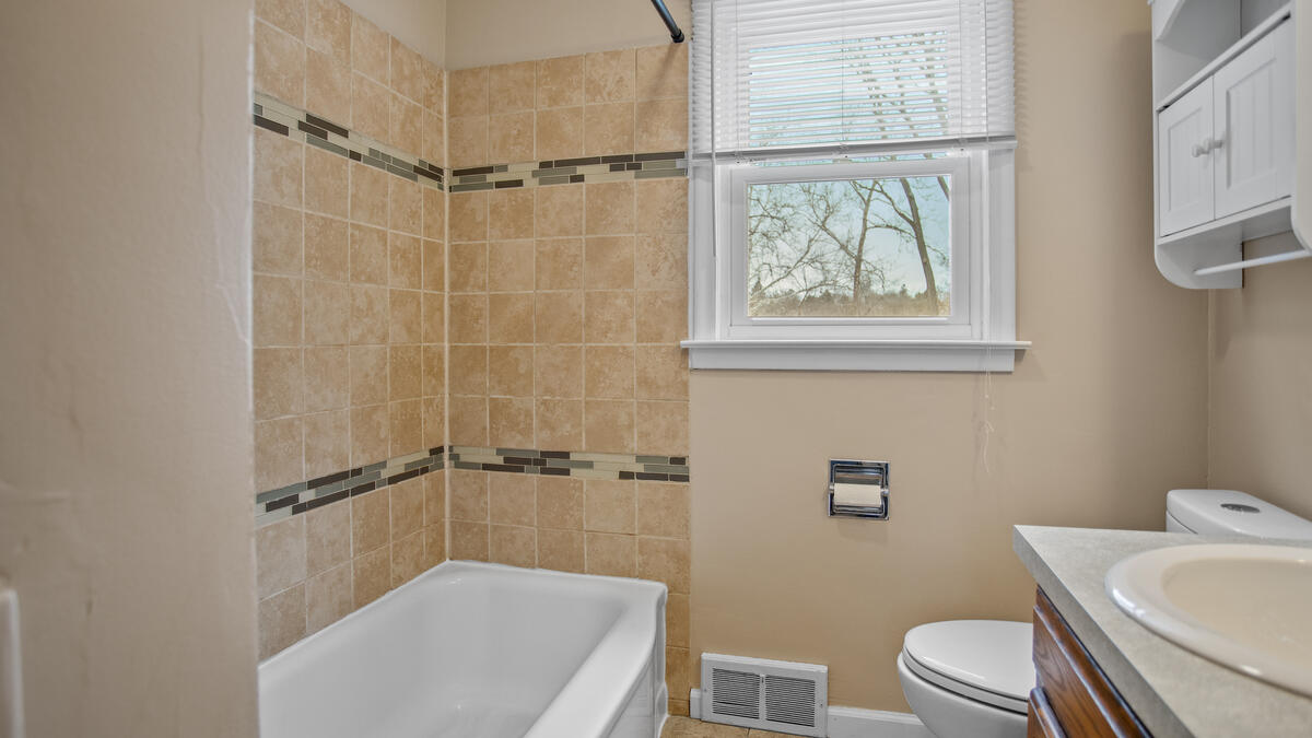 1216 Marigold Avenue