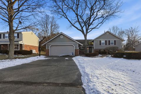 2957 Armstrong Drive Orion Charter Township MI 48360
