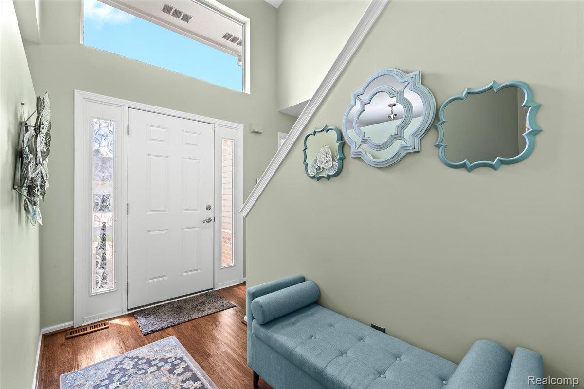 1029 Bird Song Lane