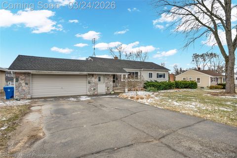 2556 N Williams Lake Rd. Road Waterford Charter Township MI 48327