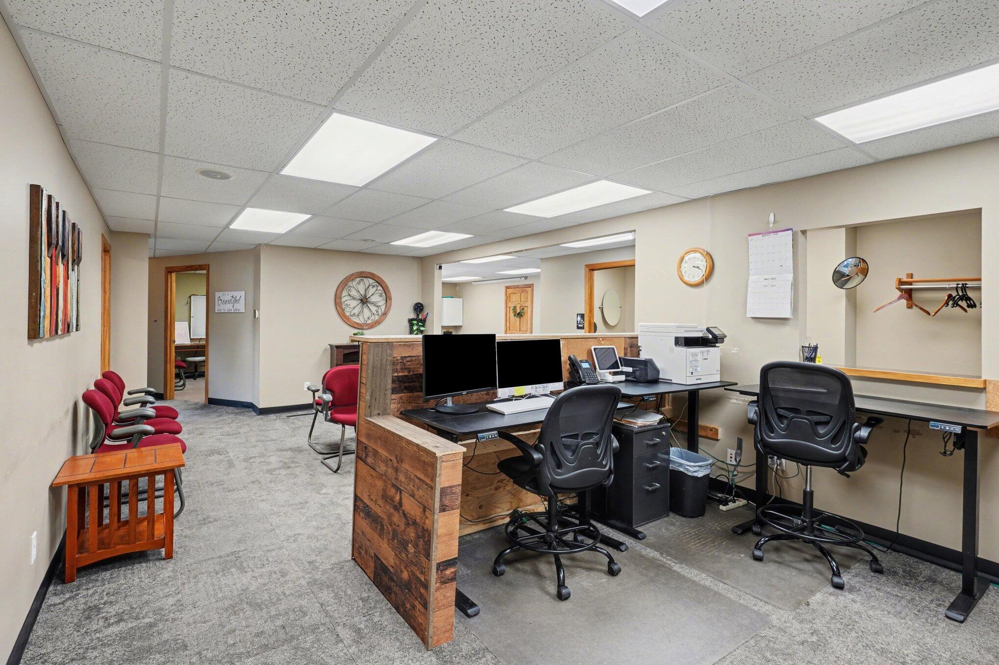 32 W Van Buren Street W