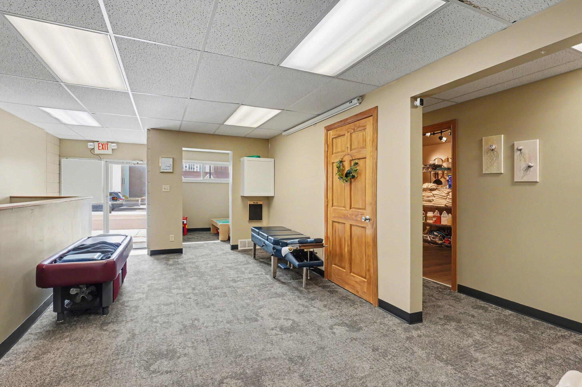 32 W Van Buren Street W