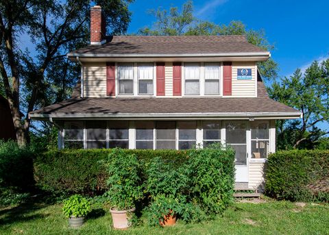 785 N Maple Road Ann Arbor City MI 48103