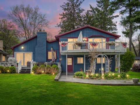 9431 MANDON Road White Lake Charter Township Oakland MI 48386