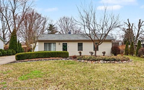 3660 Coleport Street Orion Charter Township MI 48359