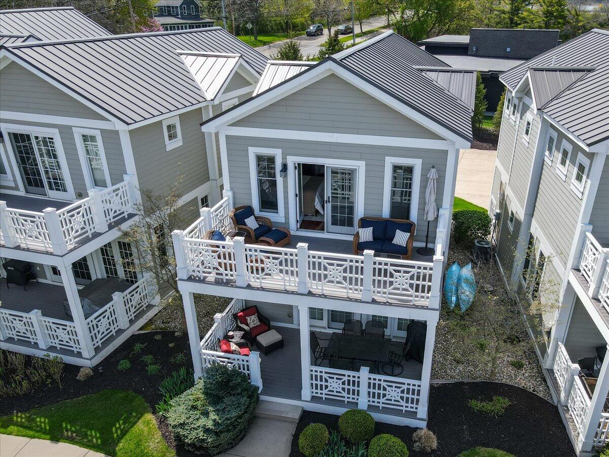 807 Lake Street 3