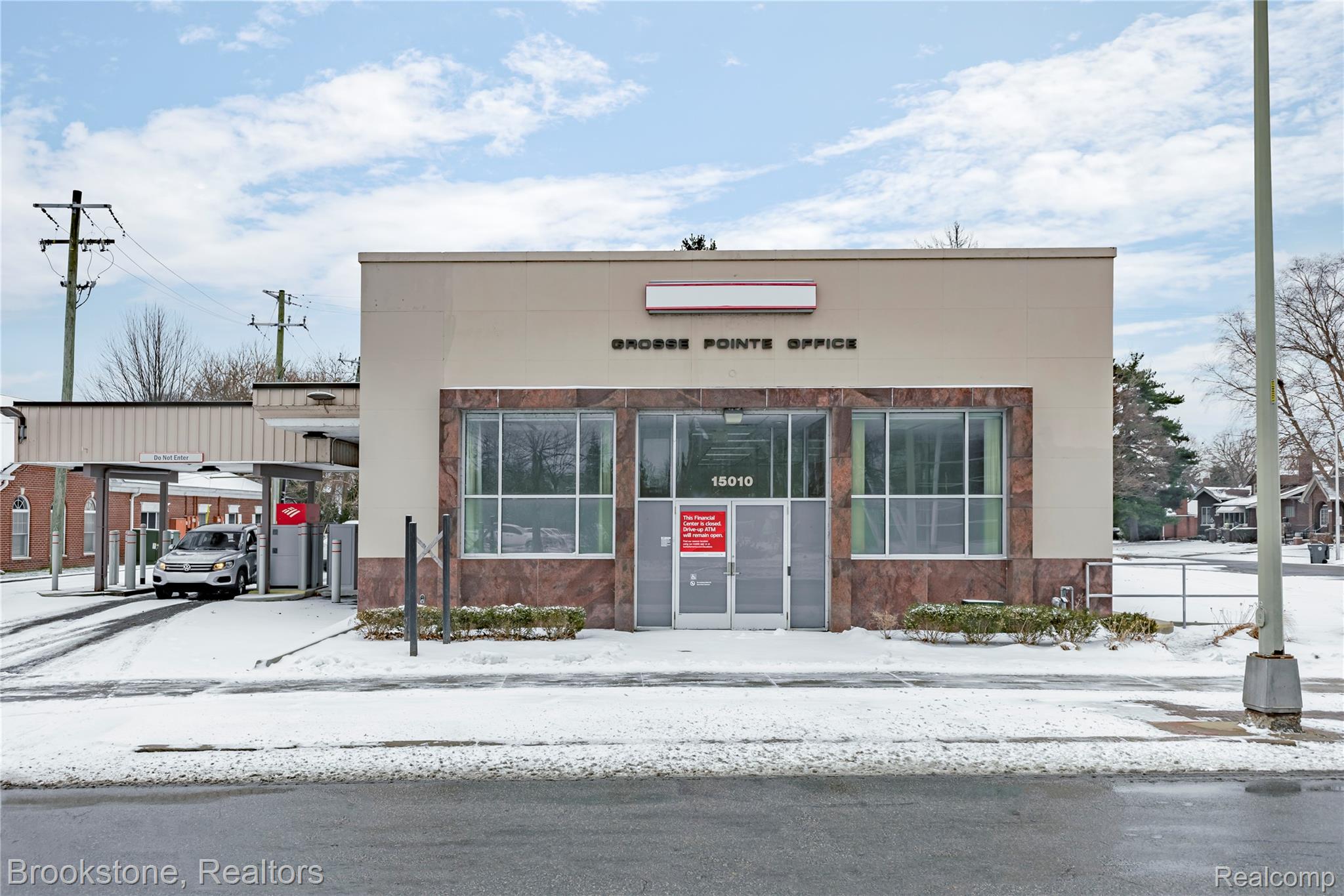 15010 E Jefferson Avenue