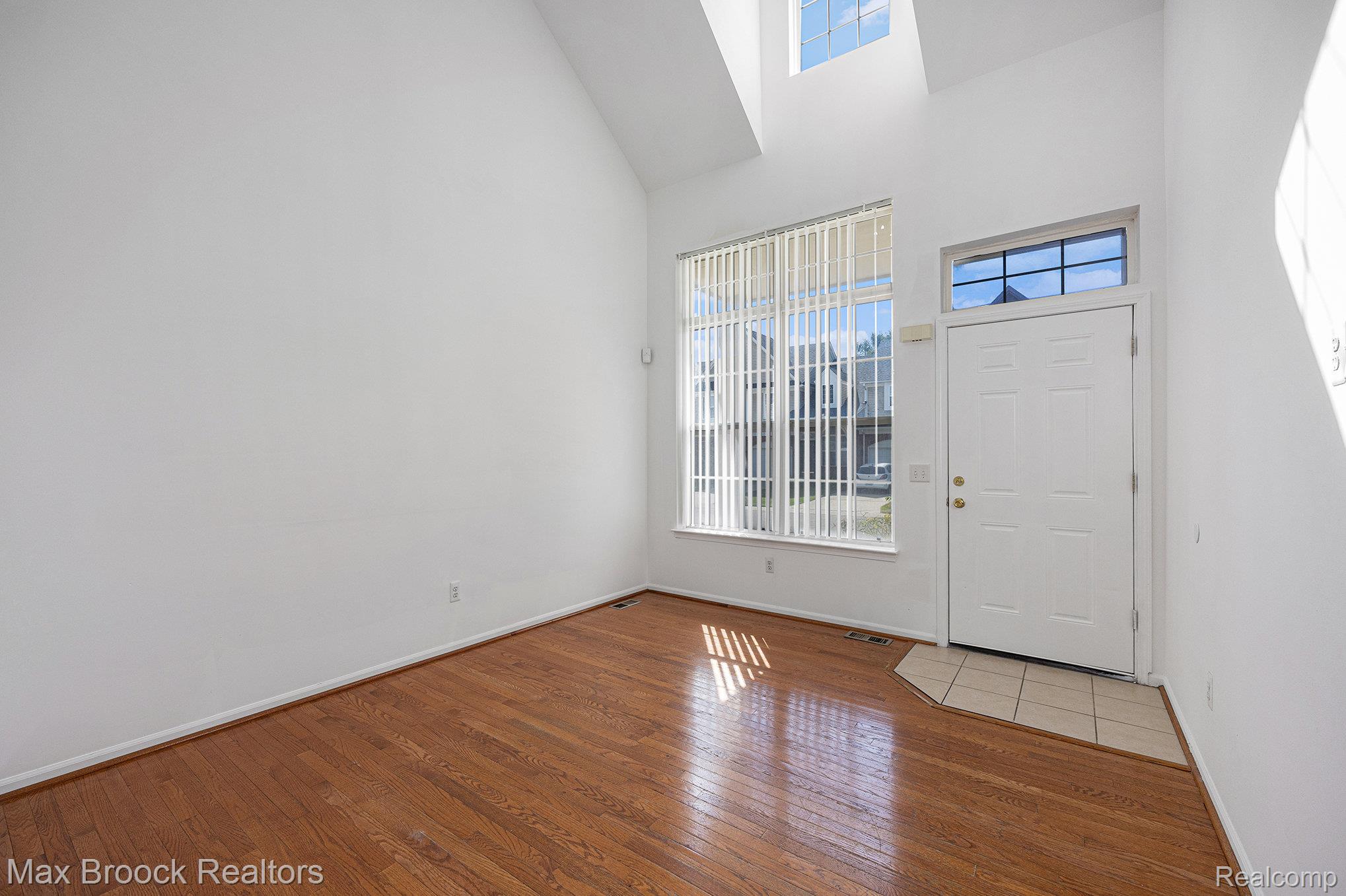 4899 Green Court