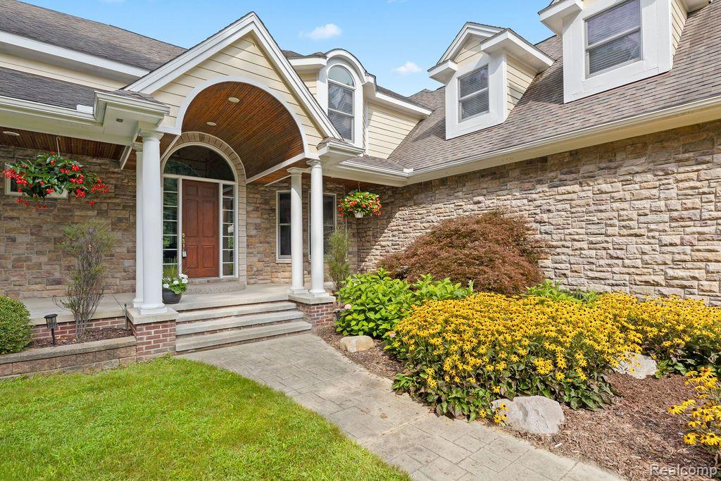 1091 N KELLOGG Road