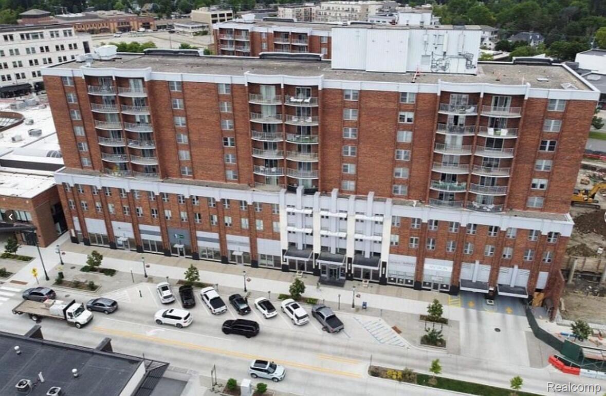 411 S OLD WOODWARD Avenue 524