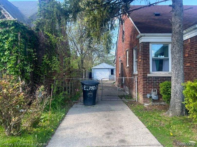 16045 Edmore Drive