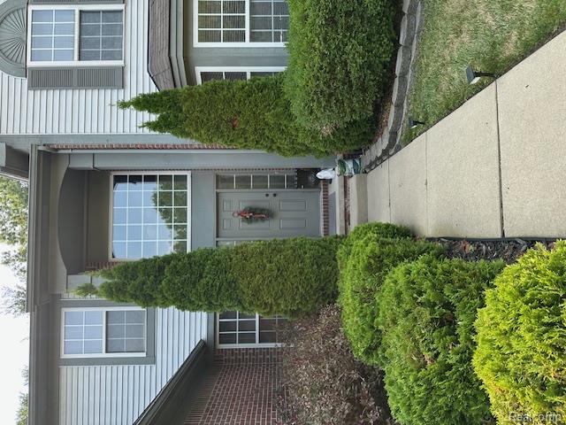8676 W Walden Drive