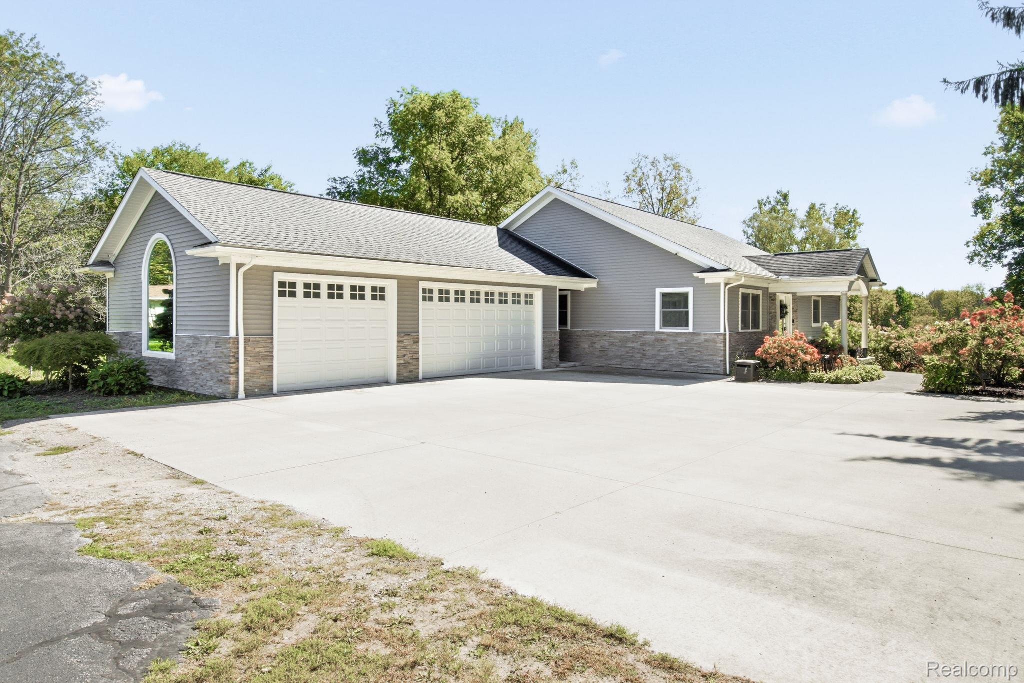 3751 N River Road