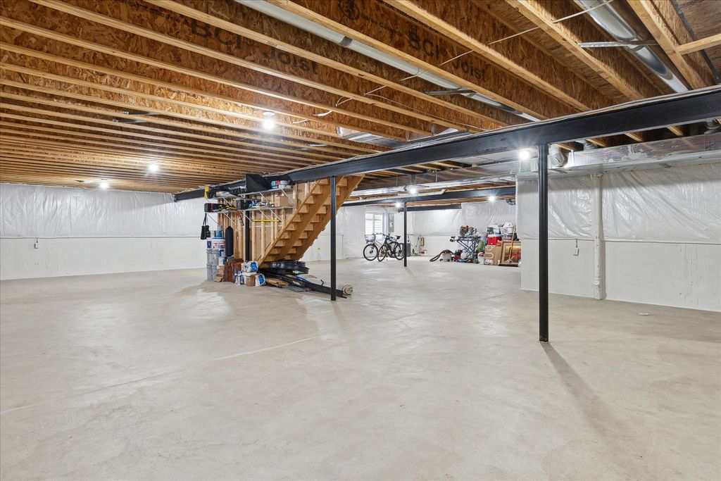 listing image 42