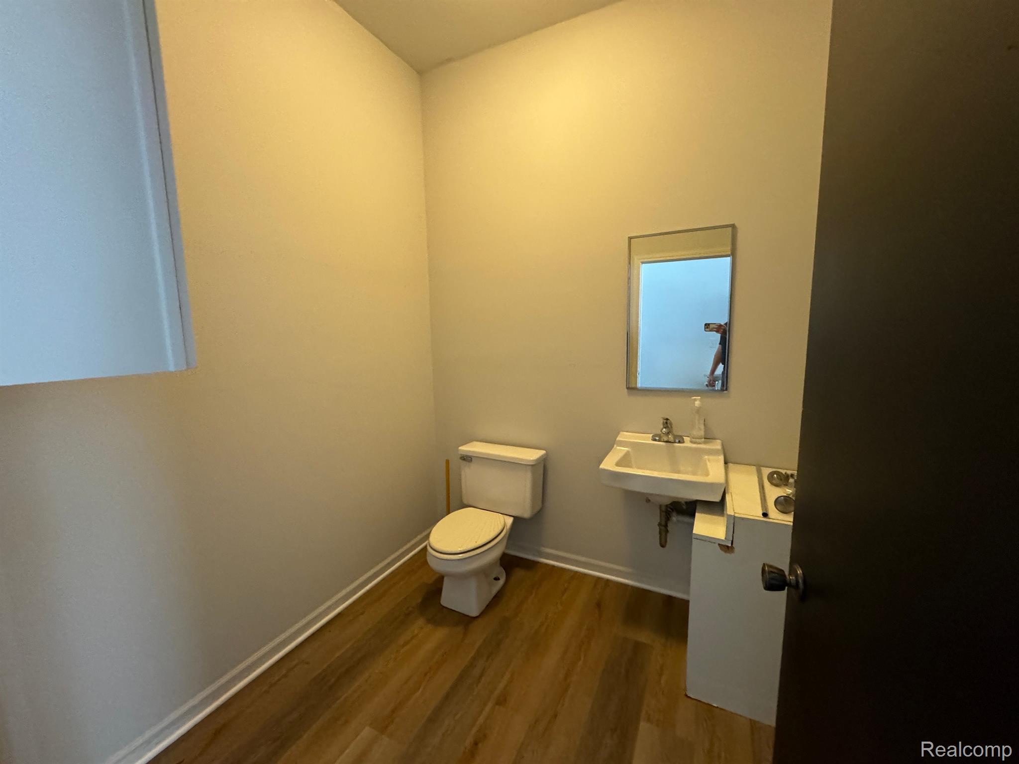 11225 S SAGINAW Street Unit H