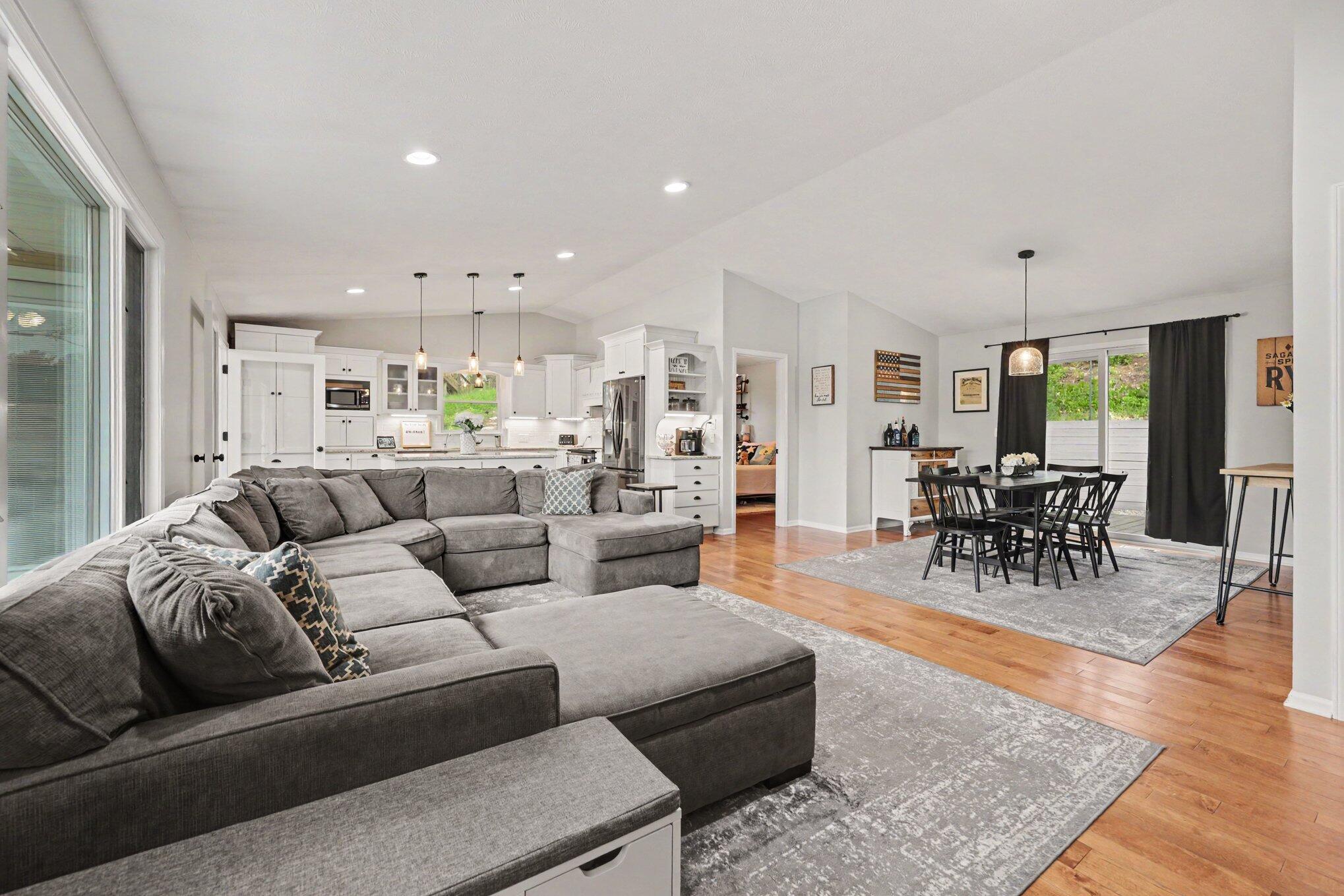 327 W Baldwin Lake Drive