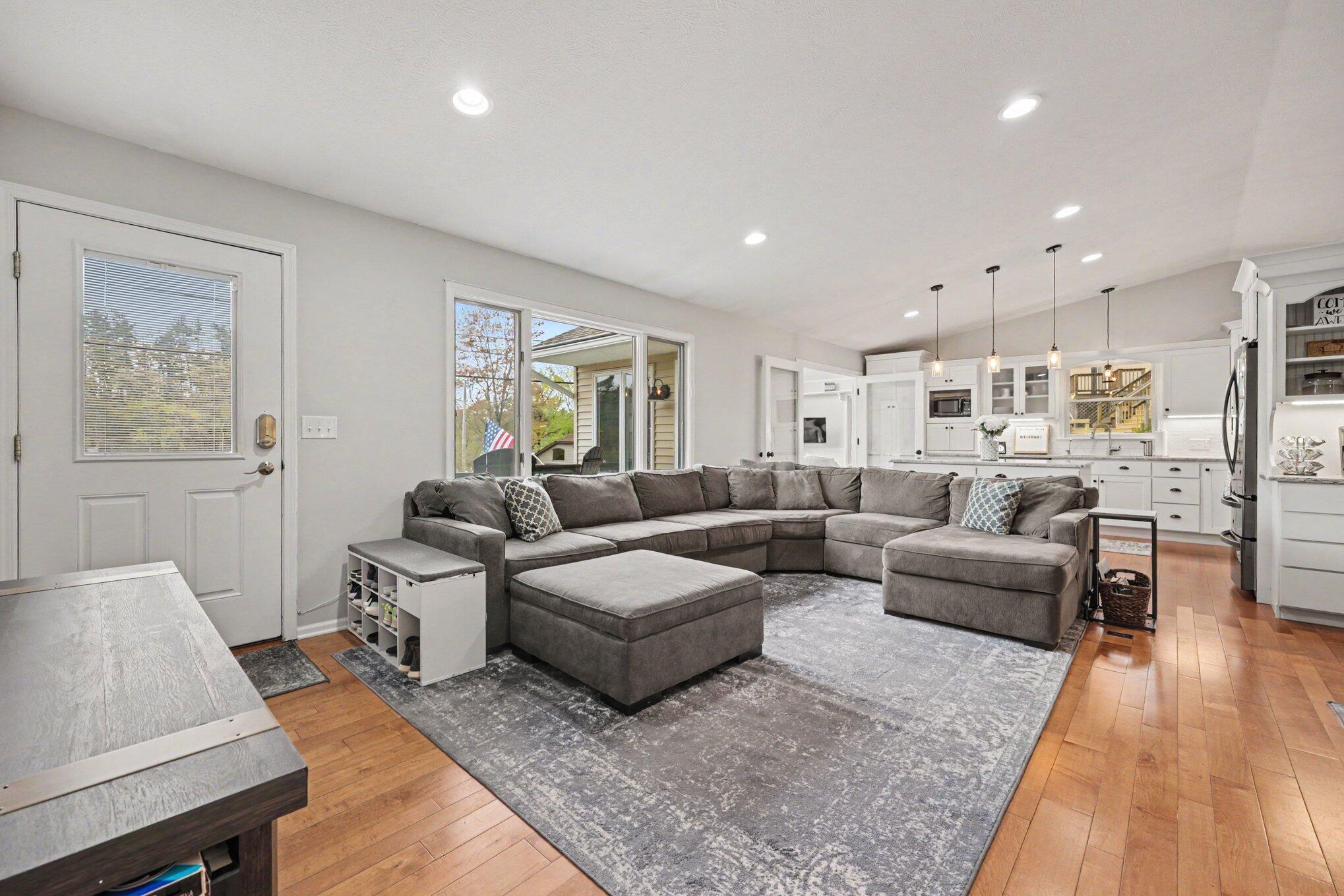 327 W Baldwin Lake Drive