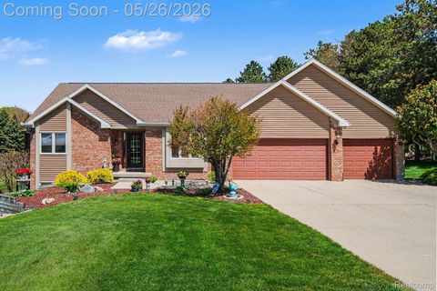 Photo of 408 N Outlook Court, Perry Township, MI 48872 (MLS # 20261035109)
