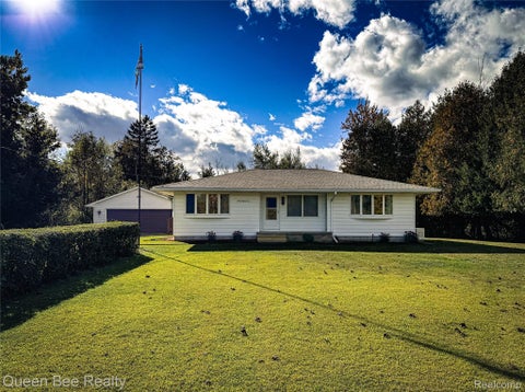 Photo for 3081 N Lakeshore Road