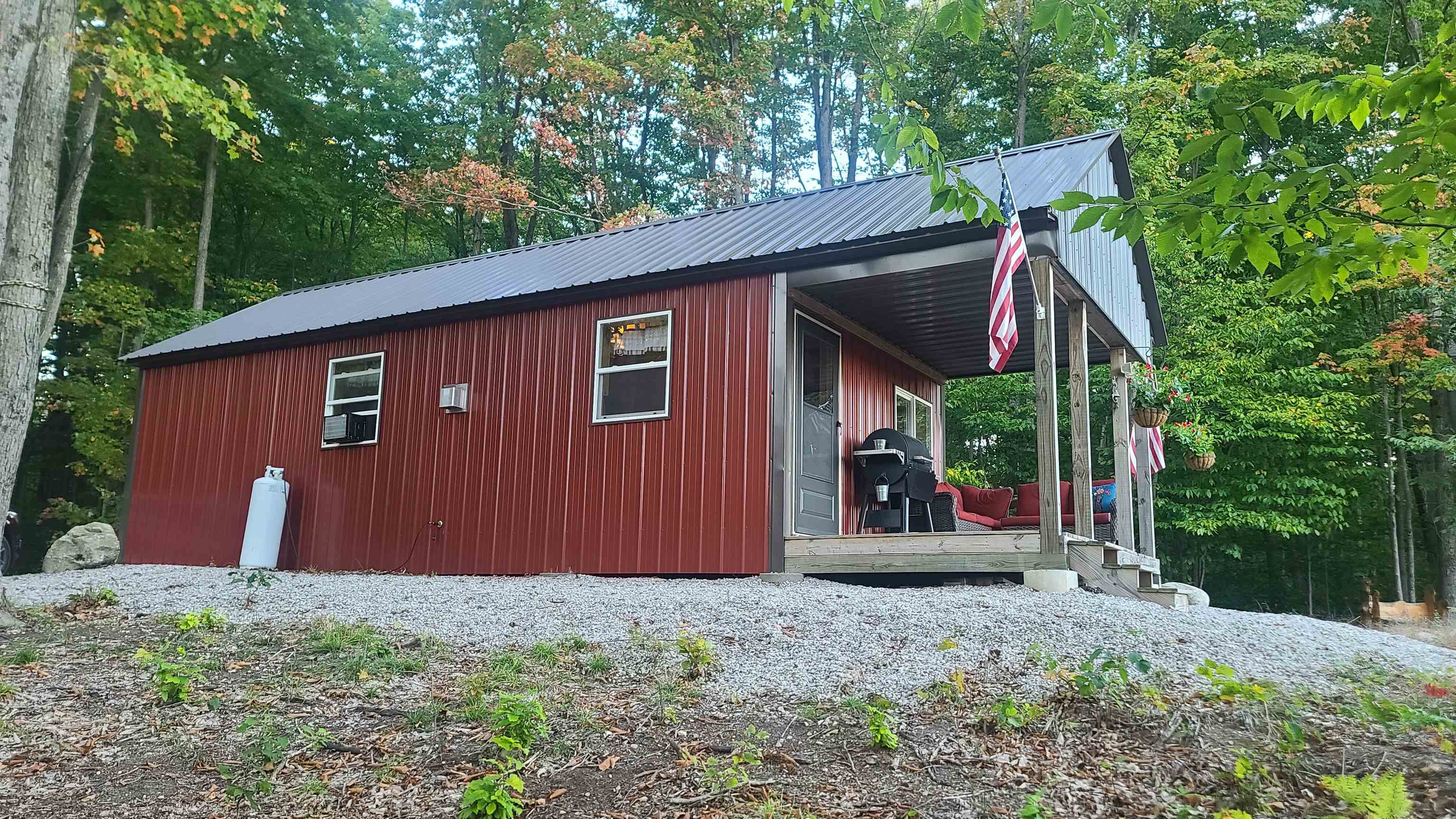 5770 SW Entwood Lane