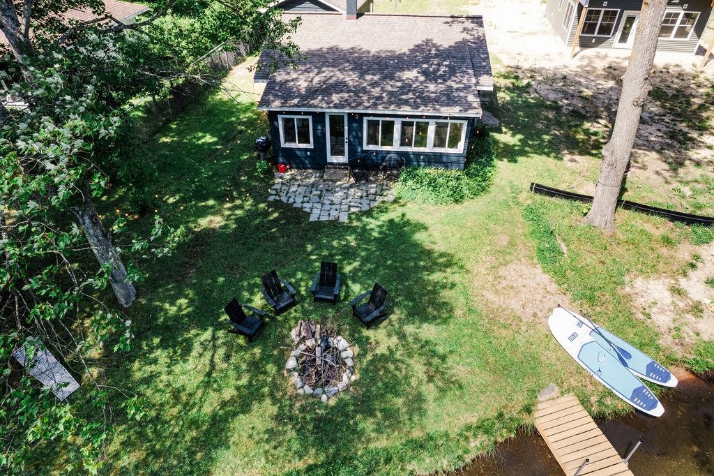 3185 Riverside Drive