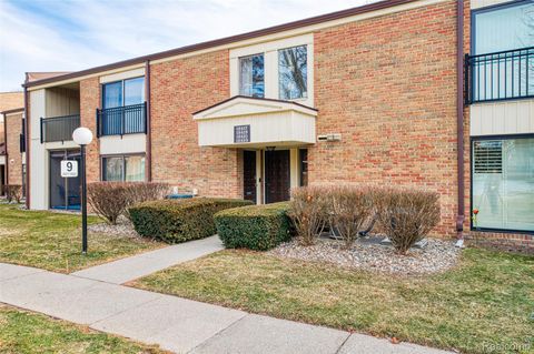 18417 University Park Drive Livonia City MI 48152