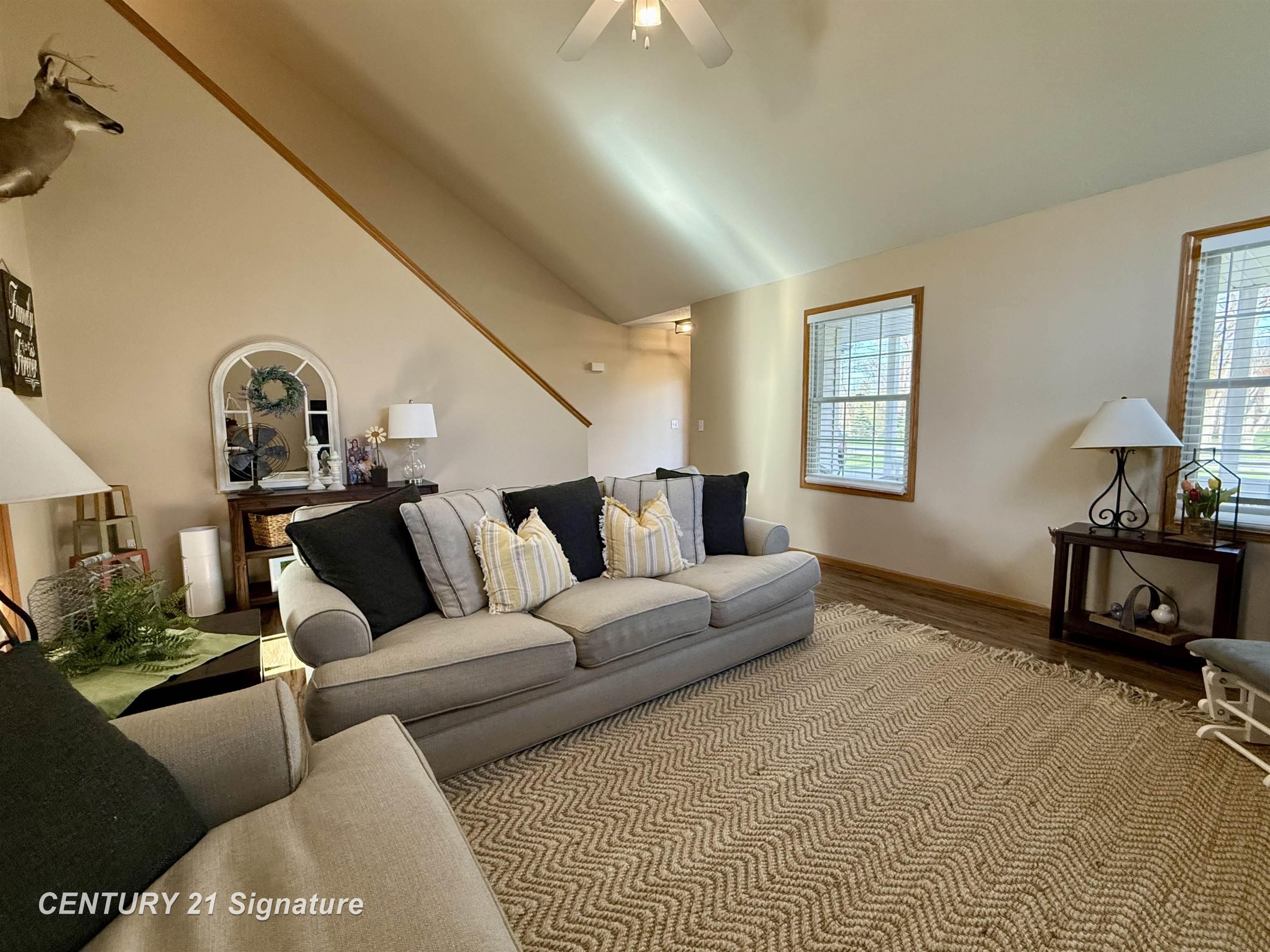 1232 S Hemlock Road