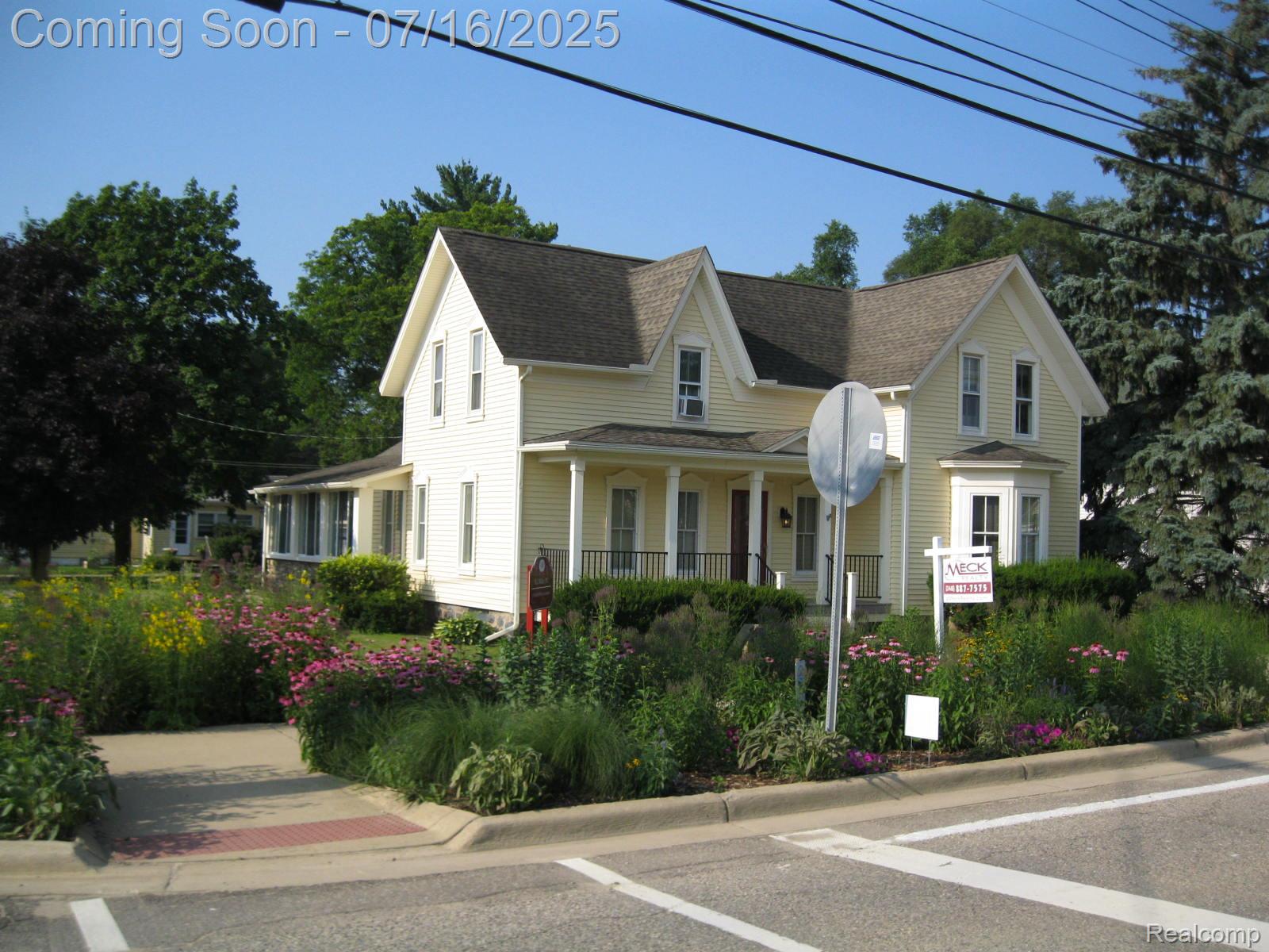 148 E Livingston Road