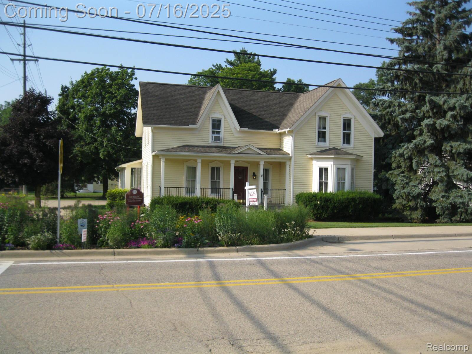 148 E Livingston Road